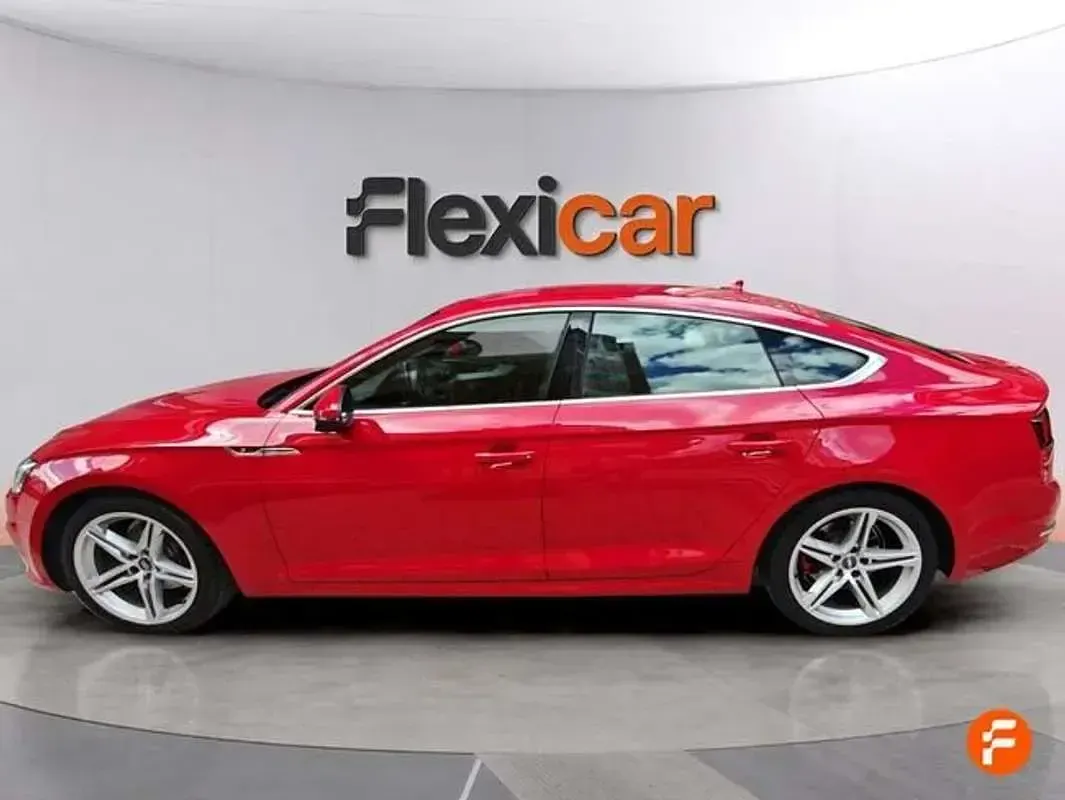 Begagnad Audi A5 Sportback Advanced Plus 163 HK (119 kW) 2019 Röd Halvkombi