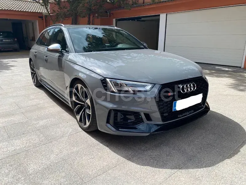 Usado Audi RS4 450 CV (330 kW) 2019 Gris / plata Familiar