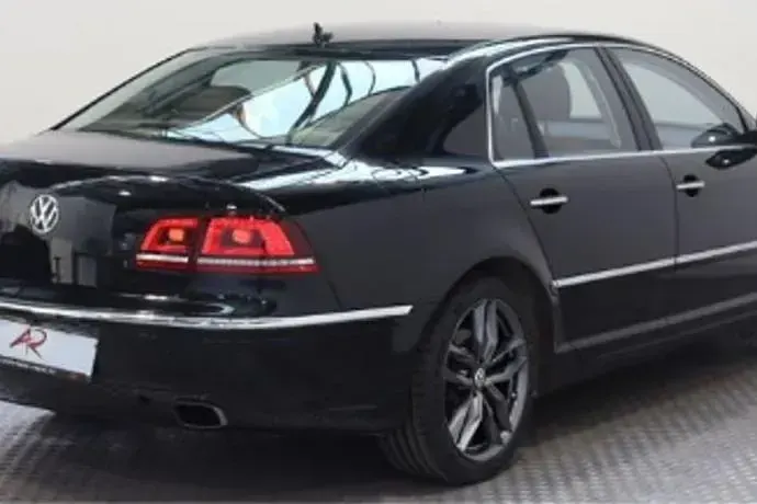 Usado VW Phaeton 335 CV (246 kW) 2016 Negro metalizado Berlina