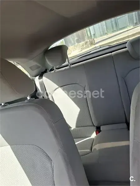 Usado Audi A1 Attraction 86 CV (63 kW) 2011 Azul Utilitario