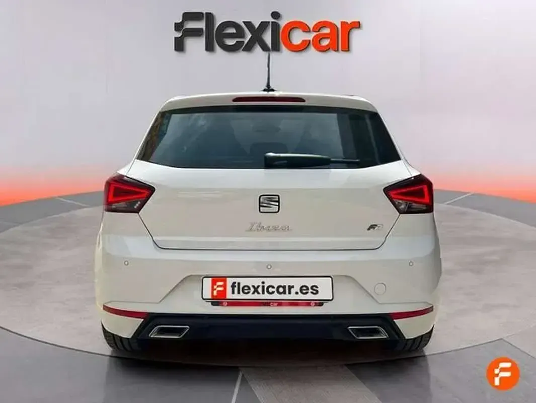 Usado Seat Ibiza Reference 80 CV (58 kW) 2025 Blanco Utilitario