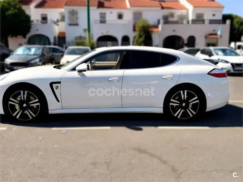 Usado Porsche Panamera 400 CV (294 kW) 2011 Blanco Utilitario