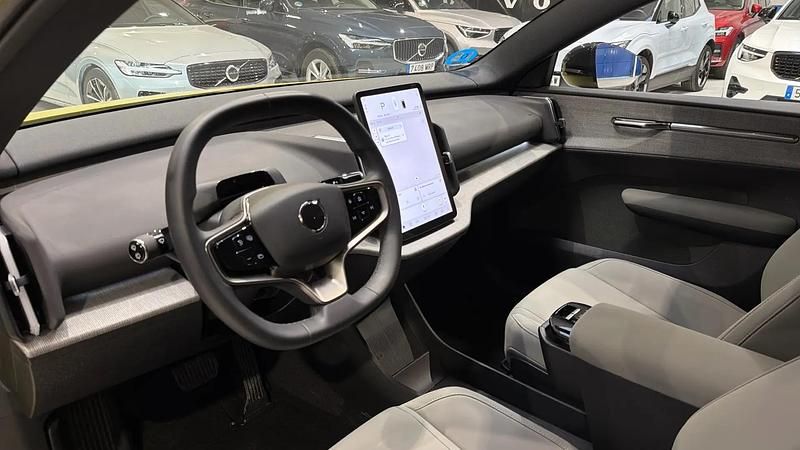 Usado Volvo EX30 Plus 200 kW (272 CV) 2024 SUV