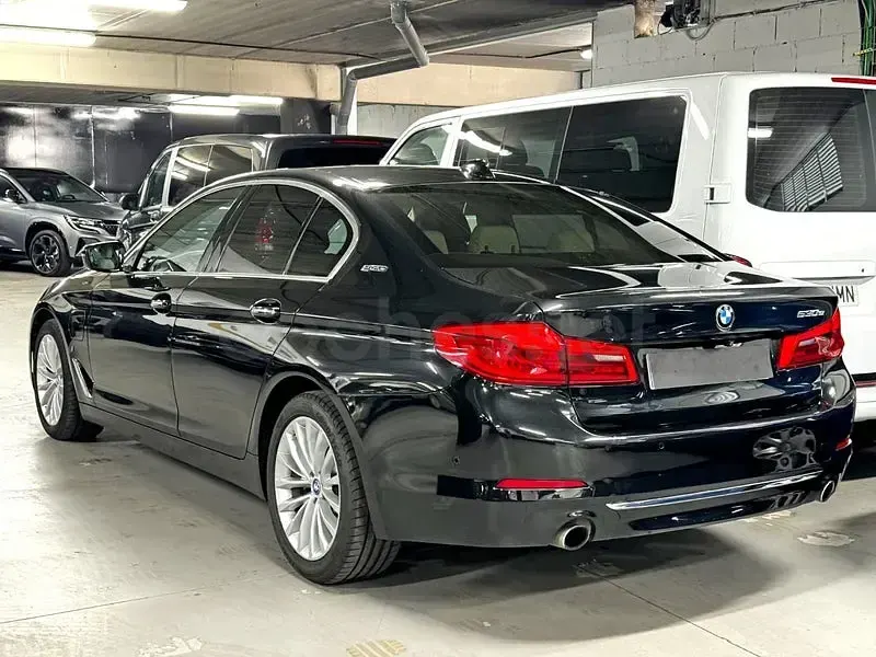 Usado BMW 530e iPerformance 252 CV (185 kW) 2018 Negro Berlina