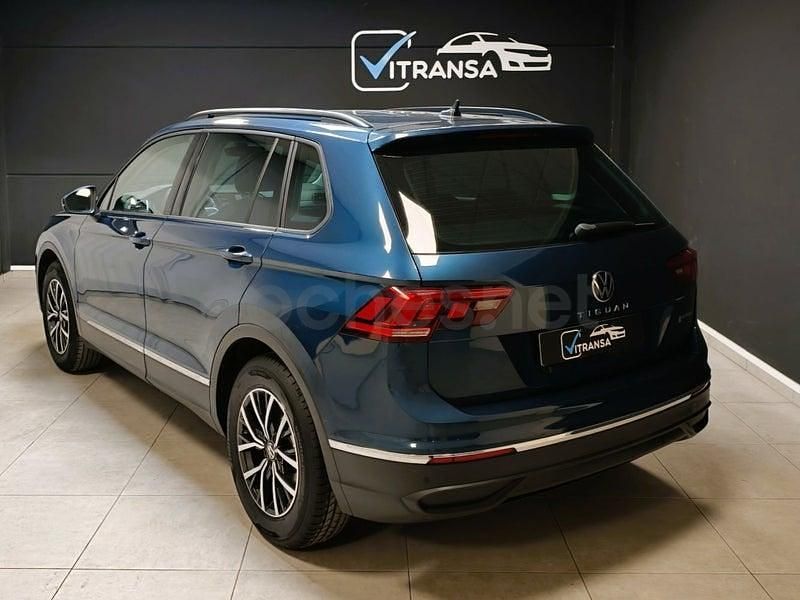 Usado VW Tiguan Life 150 CV (110 kW) 2022 Azul SUV