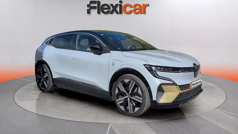 Usado Renault Megane E-Tech Iconic 160 kW (218 CV) 2022 Gris Berlina