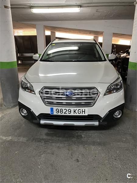 Usado Subaru Outback 150 CV (110 kW) 2017 Blanco Familiar