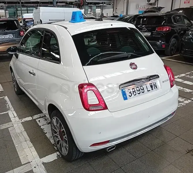 Usado Fiat 500 Red 70 CV (51 kW) 2022 Rojo Berlina