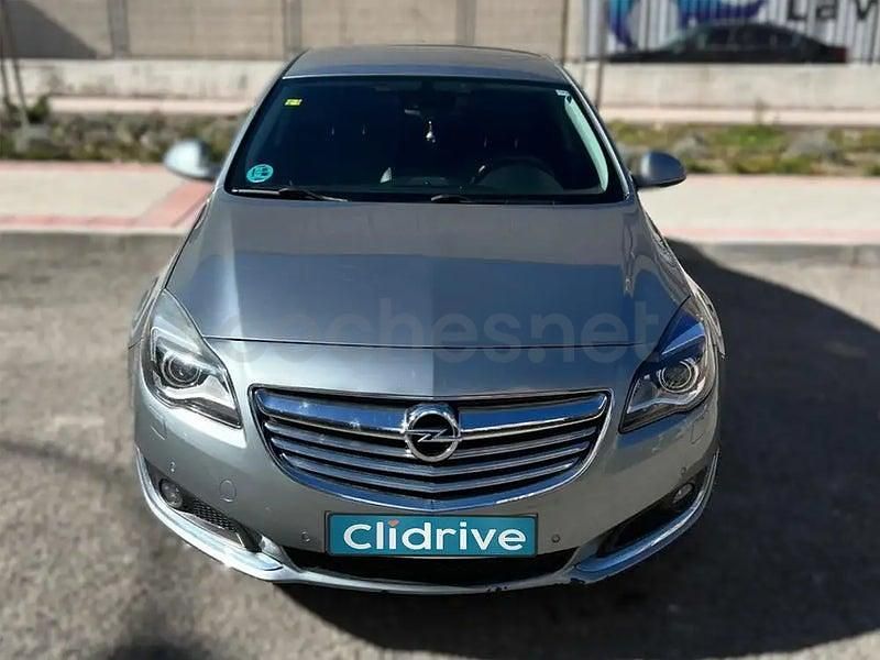 Usado Opel Insignia Excellence 140 CV (102 kW) 2014 Gris / plata Berlina