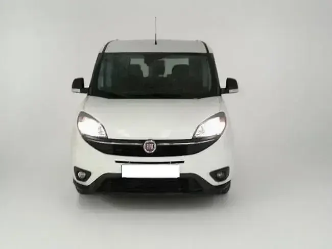Usado Fiat Doblò 105 HP (77 kW) 2021 Branco Monovolume
