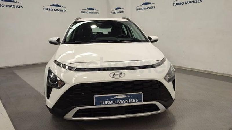 Usado Hyundai Bayon 100 CV (73 kW) 2024 Blanco SUV