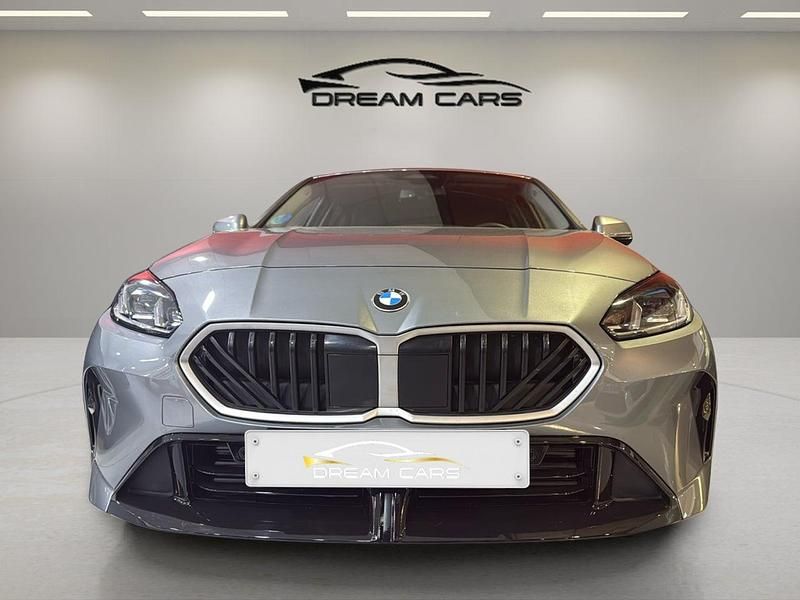 Usado BMW 120 Comfort Edition 163 CV (119 kW) 2024 Gris / plata Utilitario