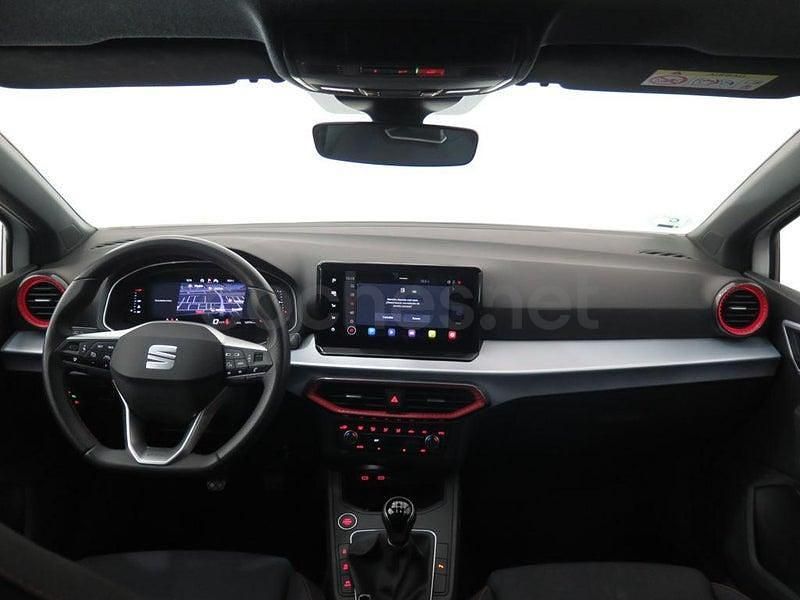 Usado Seat Ibiza FR 116 CV (85 kW) 2025 Blanco Utilitario