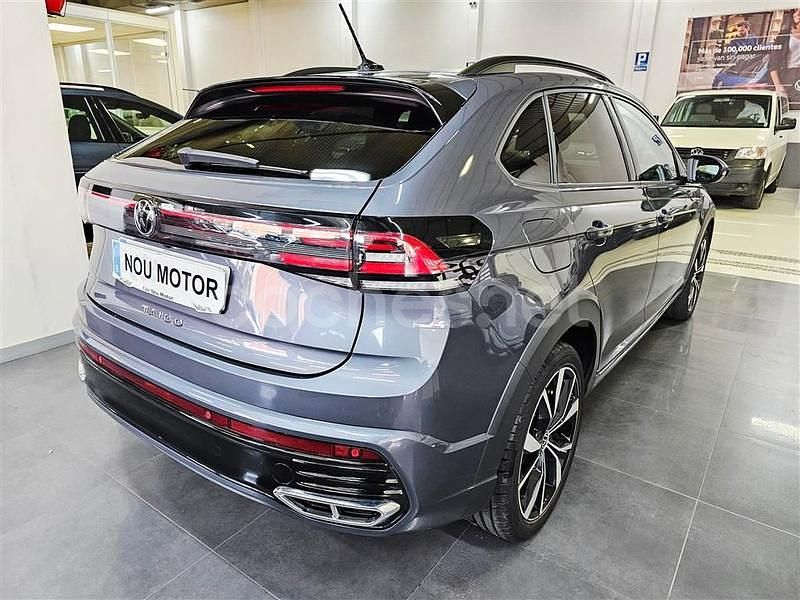 Usado VW Taigo R-line 150 CV (110 kW) 2022 Gris / plata SUV