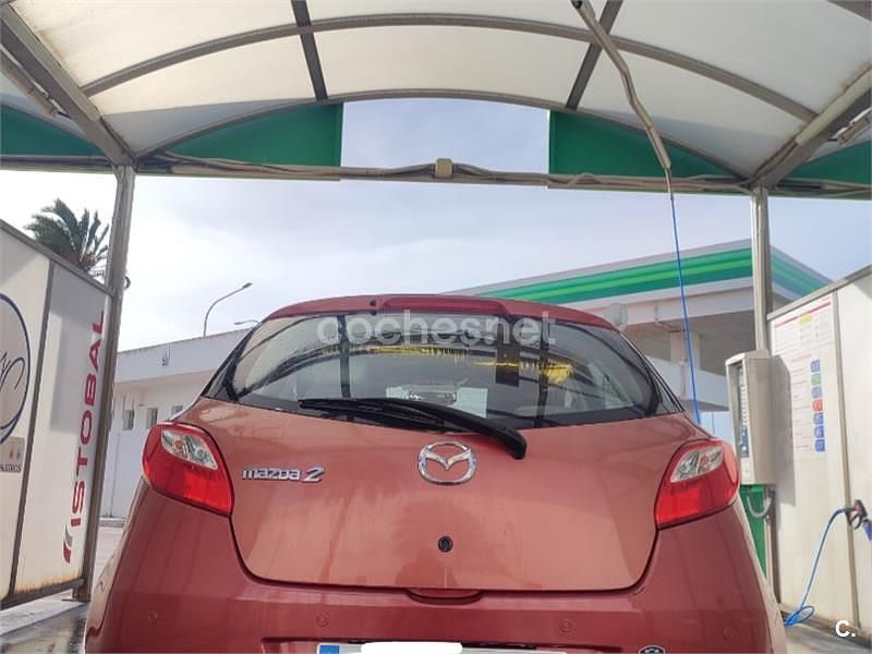 Usado Mazda 2 Active 75 CV (55 kW) 2008 Granate Berlina