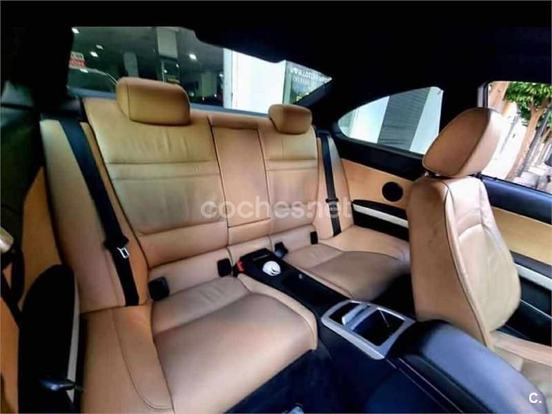 Usado BMW 325 197 CV (144 kW) 2007 Negro Coupe