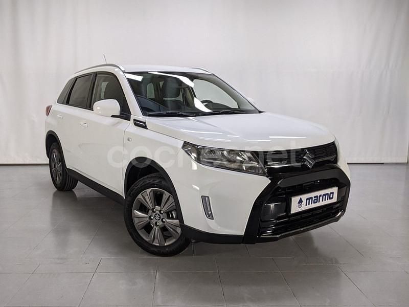 Blanco Nuevo 2025 Suzuki Vitara SUV | 23.990 € (Precio justo) - Imagen 1/4