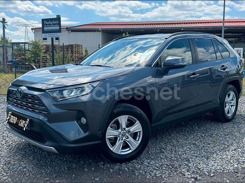 Gris / plata Usado 2019 Toyota RAV4 Hybrid Business Edition SUV | 26.890 € (Un poco caro) - Imagen 1/4