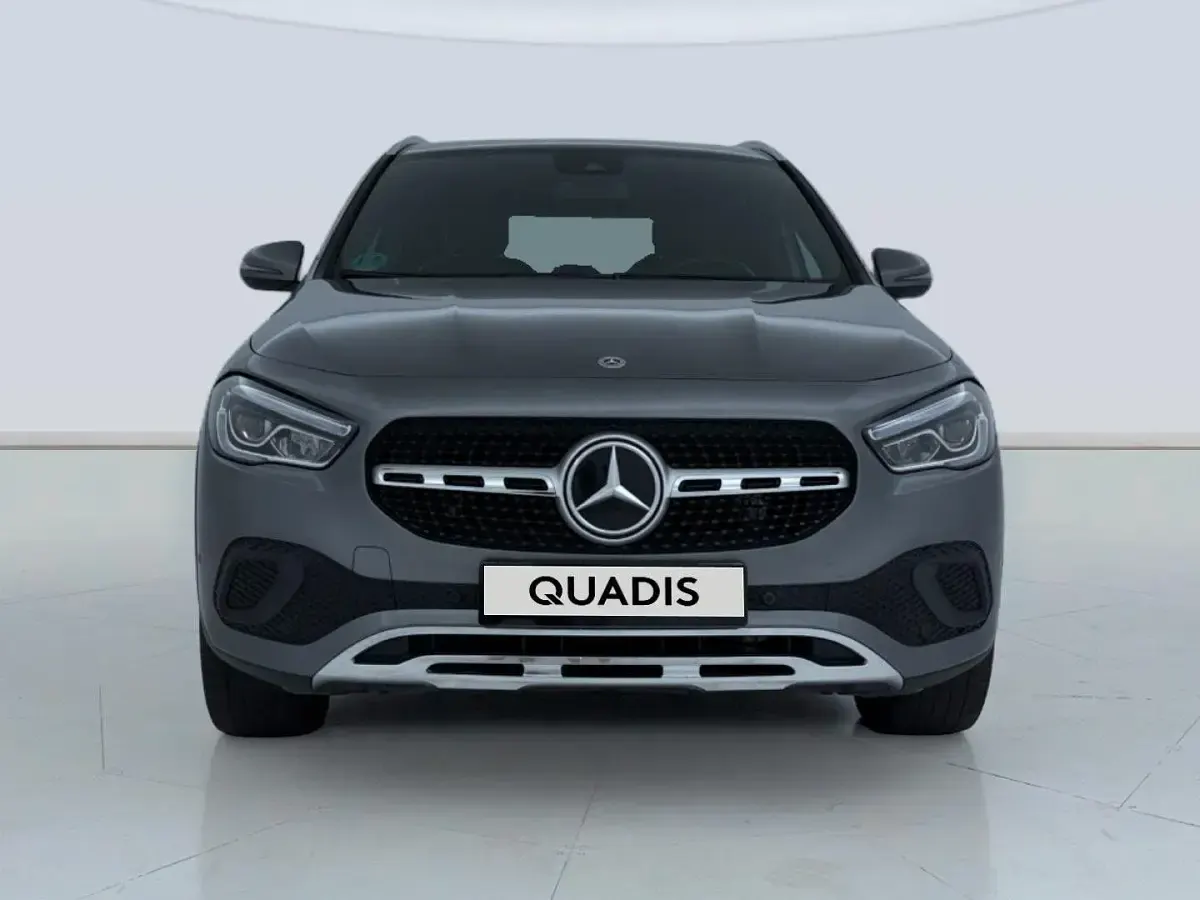 Usado Mercedes GLA200 150 CV (110 kW) 2022 Gris SUV