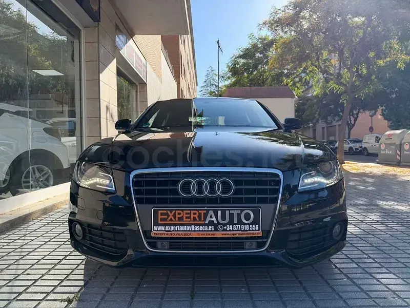 Usado Audi A4 211 CV (155 kW) 2012 Negro Berlina