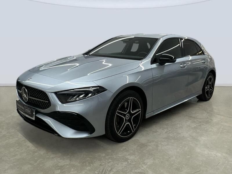 Gris plata Usado 2024 Mercedes A160 | 39.900 € - Imagen 1/4