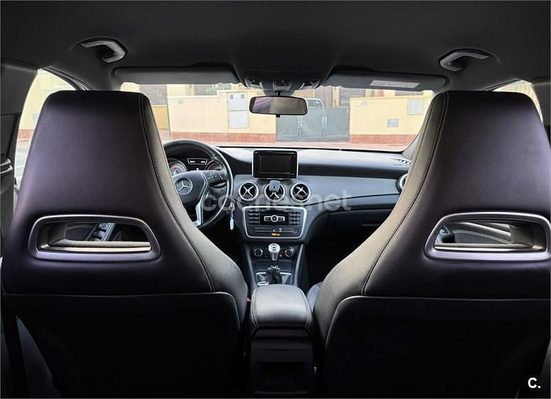 Usado Mercedes GLA200 Urban 136 CV (100 kW) 2015 Gris / plata SUV