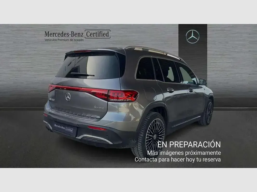 Usado Mercedes EQB300 167 kW (228 CV) 2022 Gris SUV