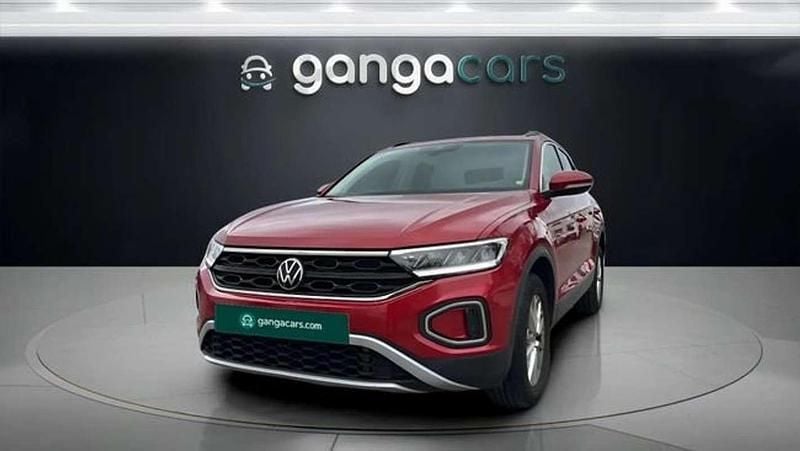 Usado VW T-Roc Edition 116 CV (85 kW) 2023 Rojo SUV