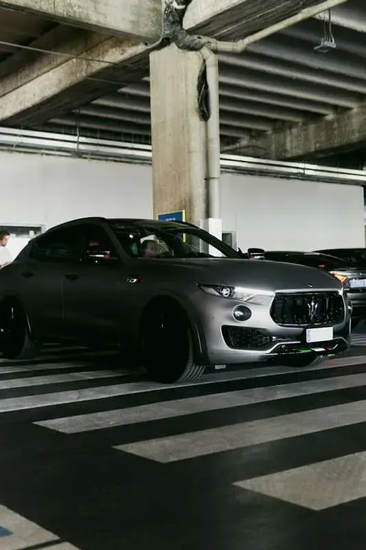 Usado Maserati Levante 430 CV (316 kW) 2018 Gris SUV