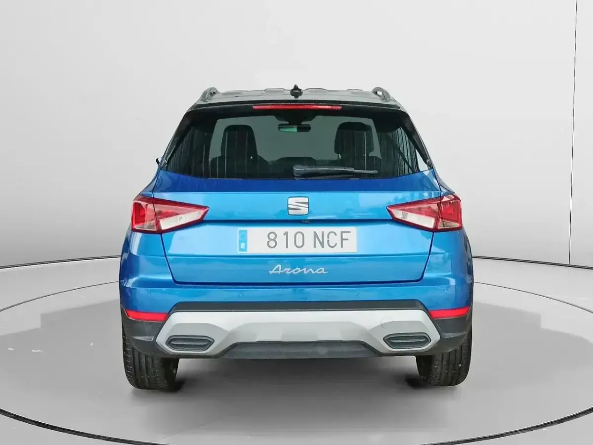 Usado Seat Arona Xperience 115 CV (84 kW) 2025 Azul SUV