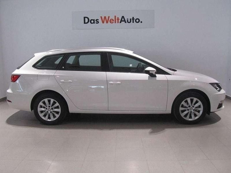 Usado Seat Leon ST Style 116 CV (85 kW) 2020 Blanco Familiar