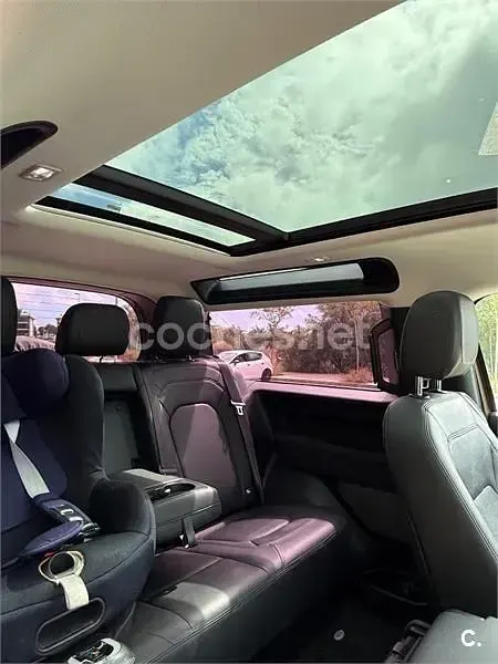 Usado Land Rover Defender SE 200 CV (147 kW) 2023 Marrón SUV