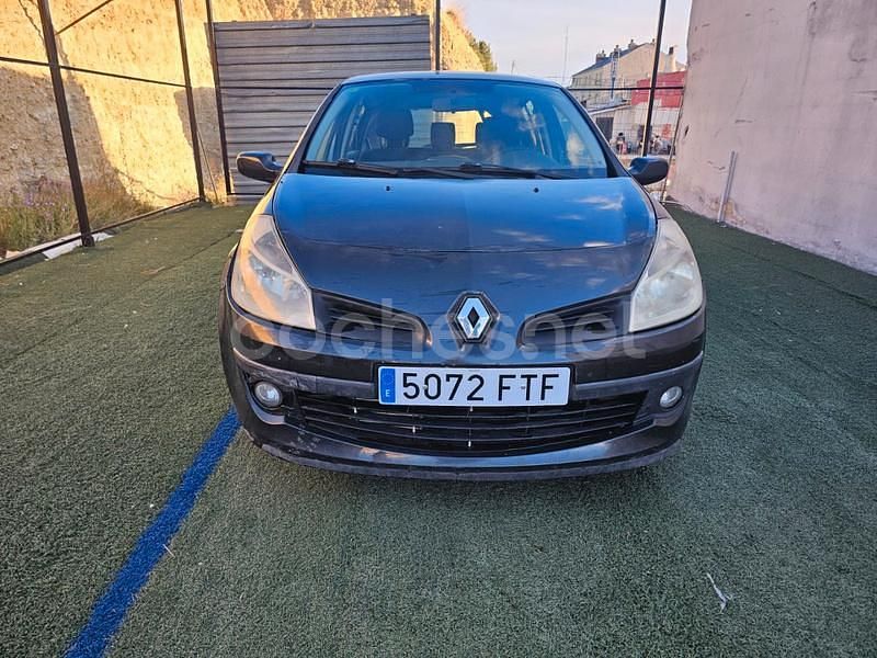 Usado Renault Clio II Exception 105 CV (77 kW) 2007 Negro Berlina