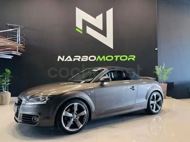 Usado Audi TT Roadster S-Line 211 CV (155 kW) 2012 Gris / plata Descapotable