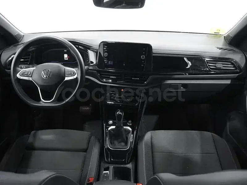 Usado VW T-Roc 150 CV (110 kW) 2025 Rojo SUV
