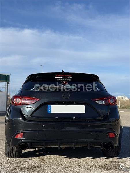 Usado Mazda 3 120 CV (88 kW) 2016 Negro Berlina