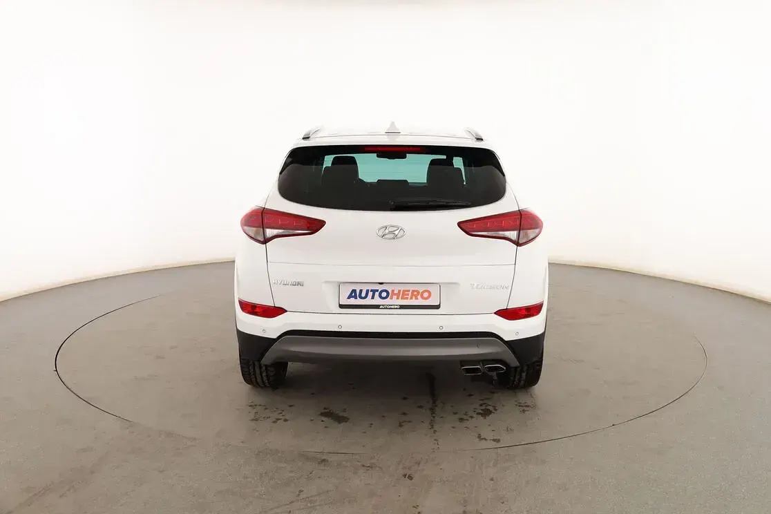 Usado Hyundai Tucson 136 CV (100 kW) 2016 Blanco SUV