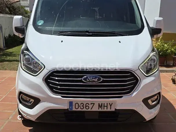 Usado Ford Tourneo Custom Titanium 170 CV (125 kW) 2023 Blanco Van