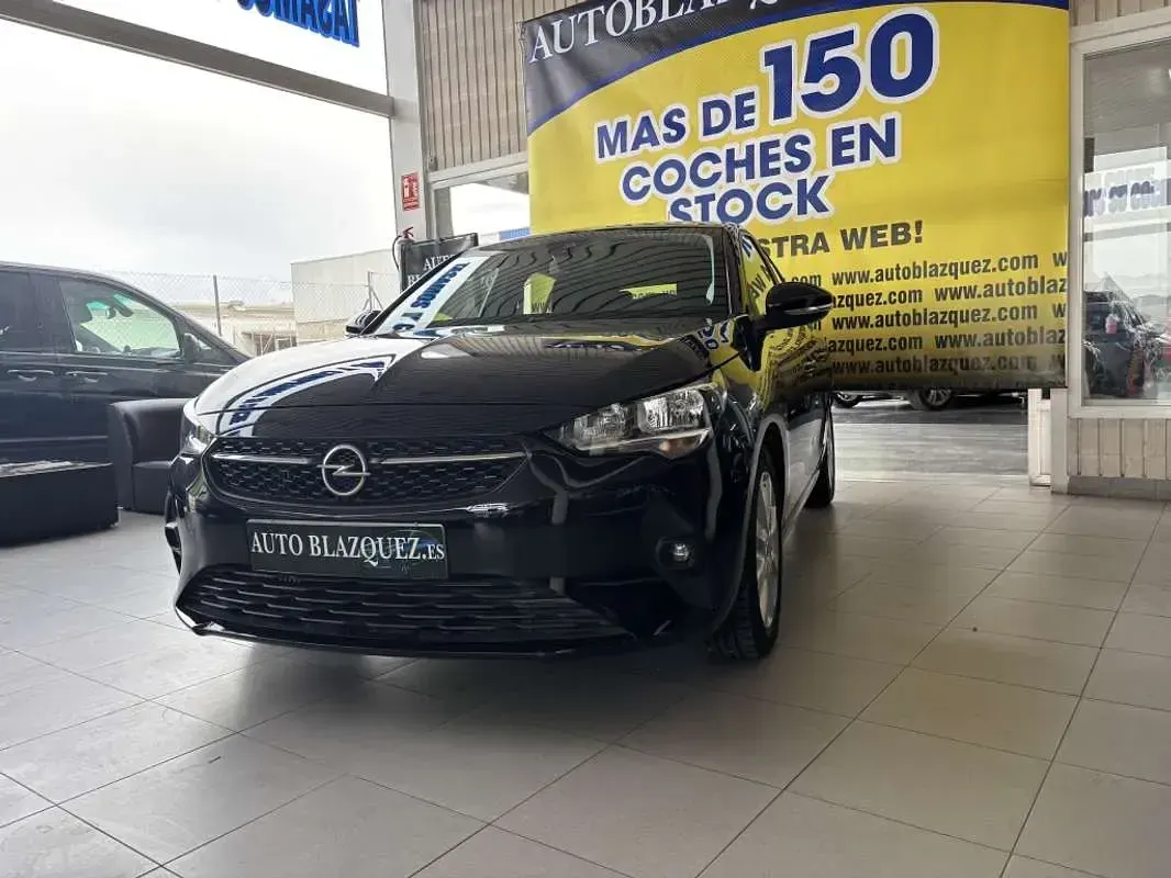 Usado Opel Corsa Selective 2022 Negro Utilitario