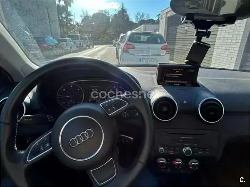 Usado Audi A1 Sportback Attraction 90 CV (66 kW) 2014 Blanco Utilitario
