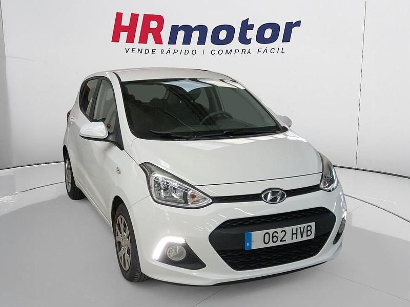 Blanco Usado 2013 Hyundai i10 Utilitario | 7990 € (Precio justo) - Imagen 1/4