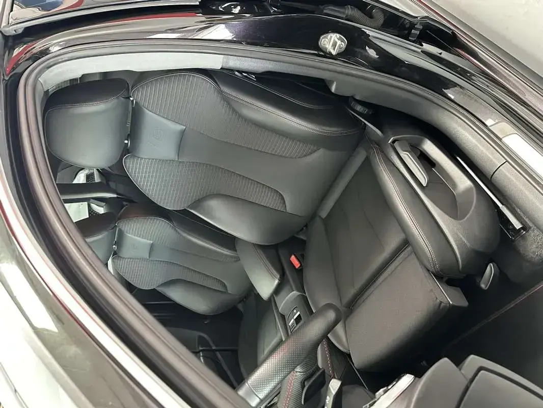 Usado Audi S3 Sportback 310 CV (228 kW) 2018 Negro Utilitario