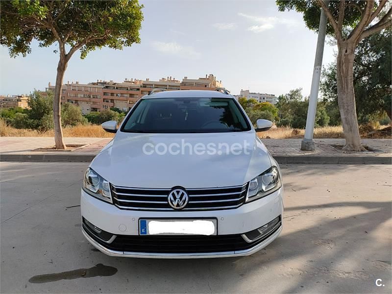 Blanco Usado 2011 VW Passat Advance Familiar | 7000 € (Precio justo) - Imagen 1/4