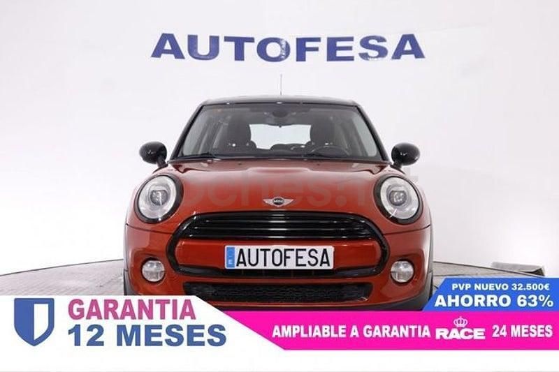 Usado Mini Cooper D 116 CV (85 kW) 2017 Rojo Utilitario