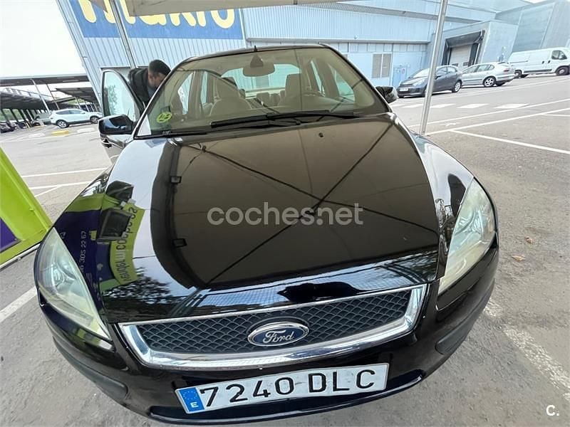 Negro Usado 2005 Ford Focus Ghia Berlina | 2500 € (Buen precio) - Imagen 1/4