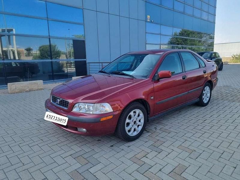 Burdeos Usado 2002 Volvo S40 Berlina | 3000 € - Imagen 1/4