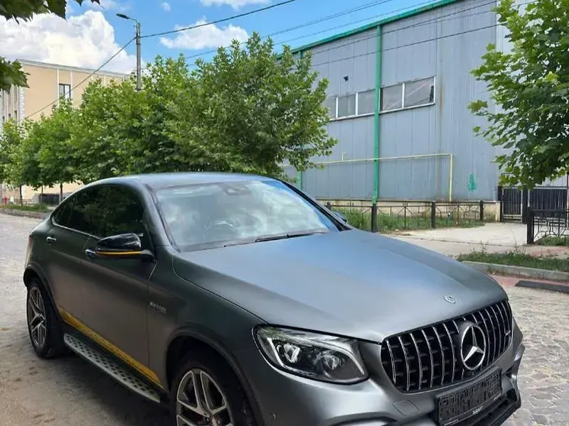 Usado Mercedes GLC63 AMG 510 CV (375 kW) 2019 Gris / plata SUV
