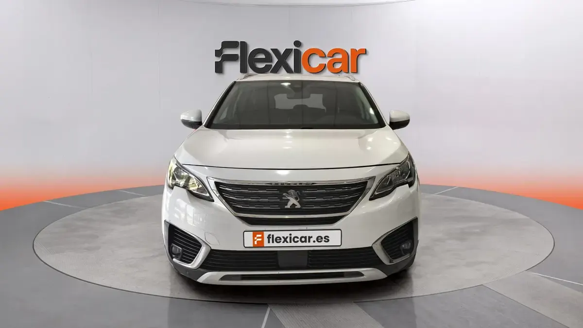 Usado Peugeot 5008 Allure 131 CV (96 kW) 2018 Blanco SUV