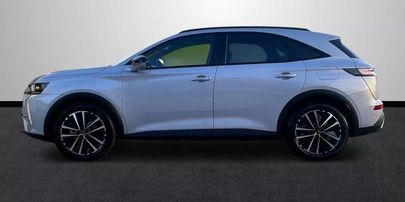 Usado DS Automobiles DS7 Crossback 225 CV (165 kW) 2024 Gris claro SUV