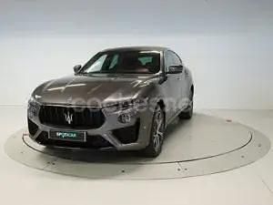 Usado Maserati GranSport 350 CV (257 kW) 2022 Gris / plata Coupe